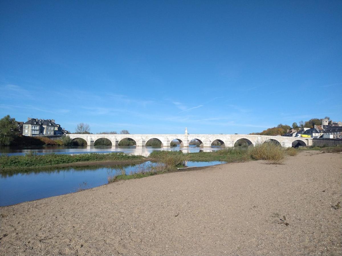 Apartamento Le Passage La Charité-sur-Loire Exterior foto